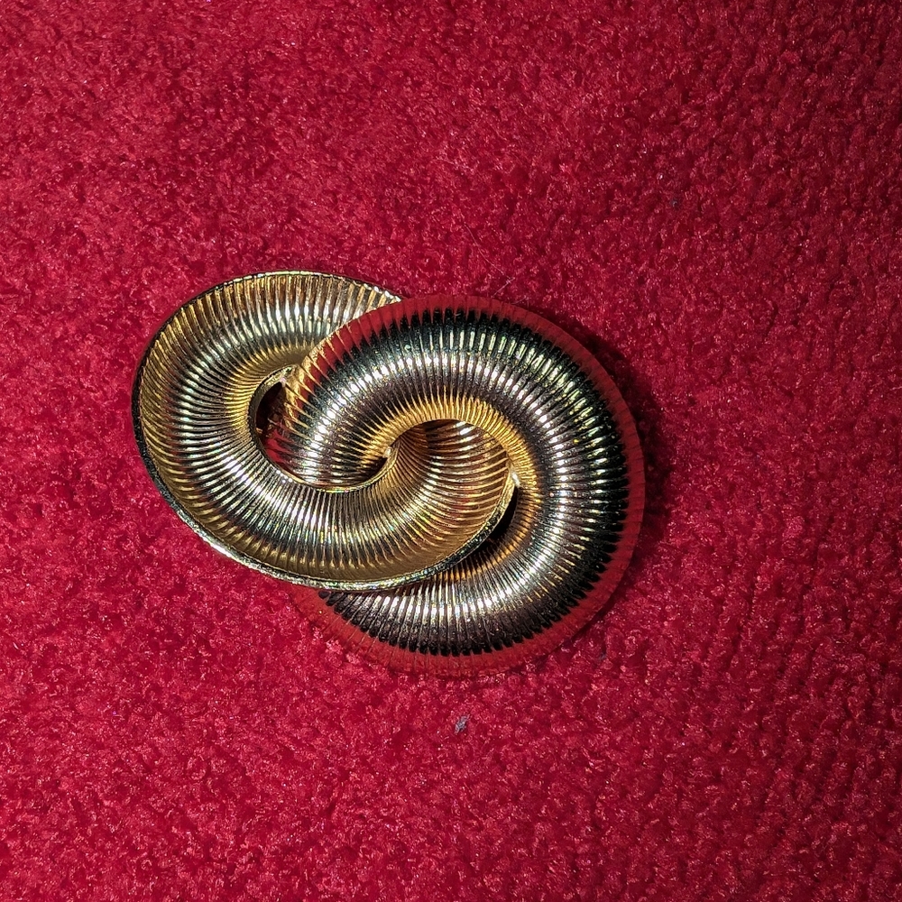 Vintage Rolled Gold Germany Knot Brooch
